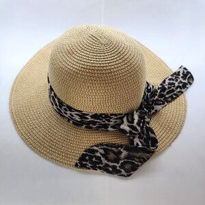 Ladies Straw Hat with Leopard Print Sash